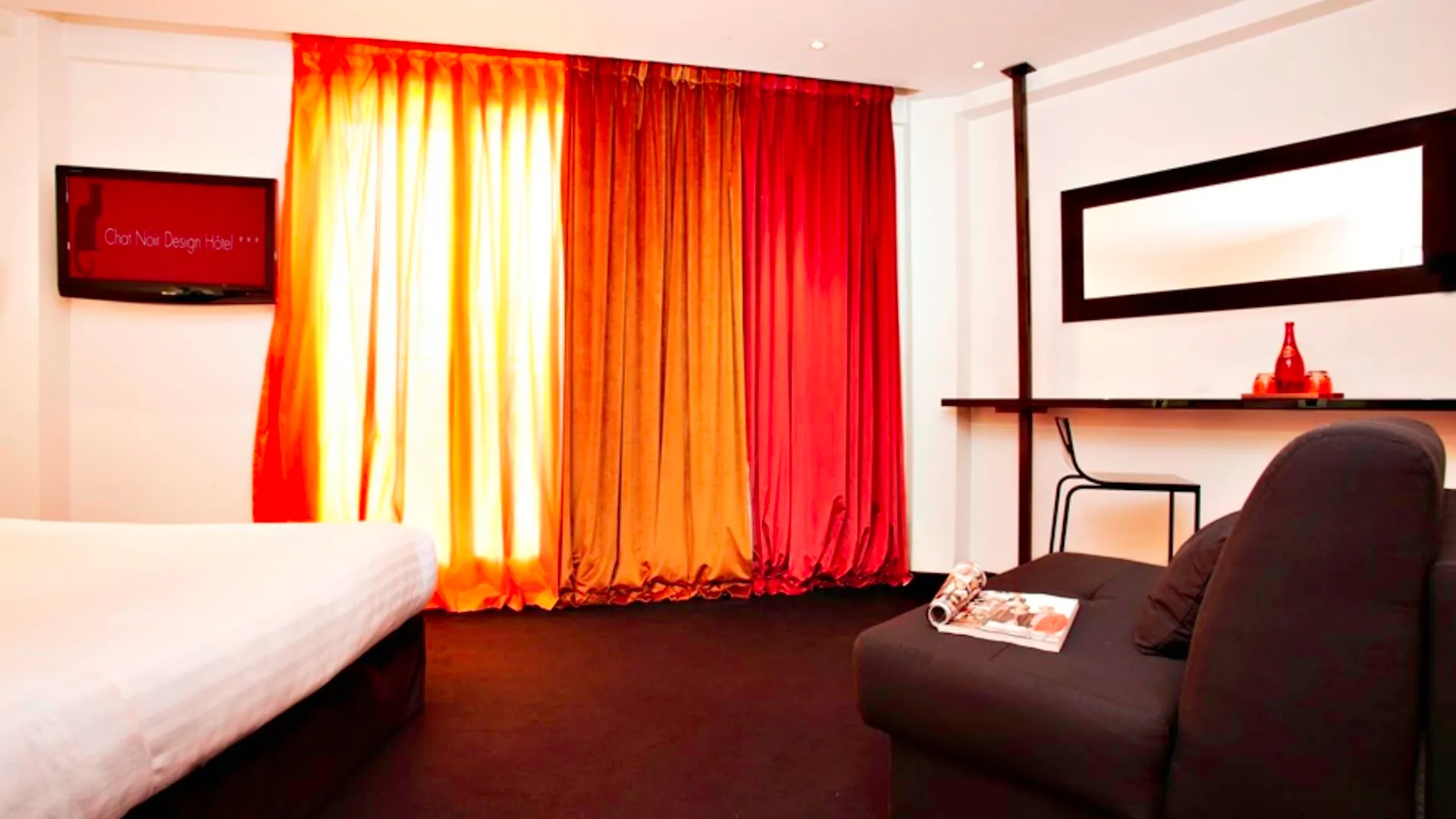 Hotel Le Chat Noir Paris