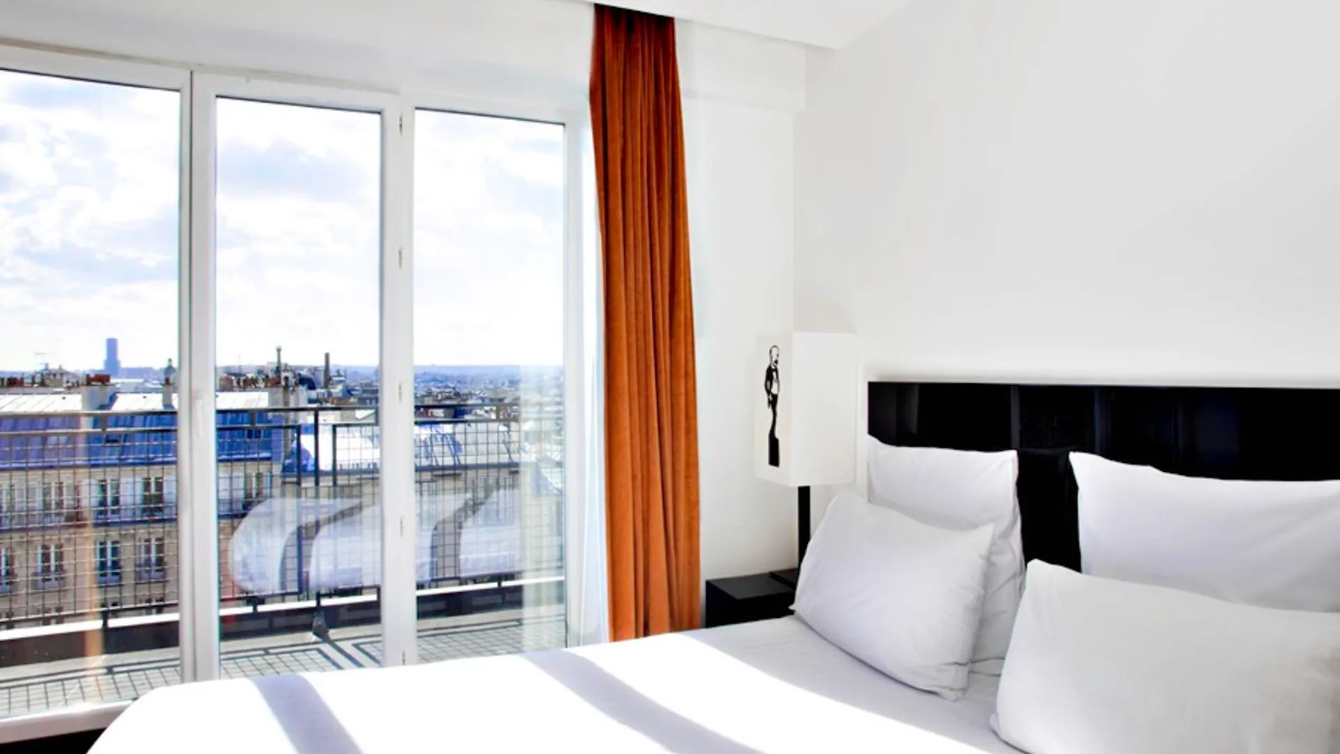 Hotel Le Chat Noir Paris