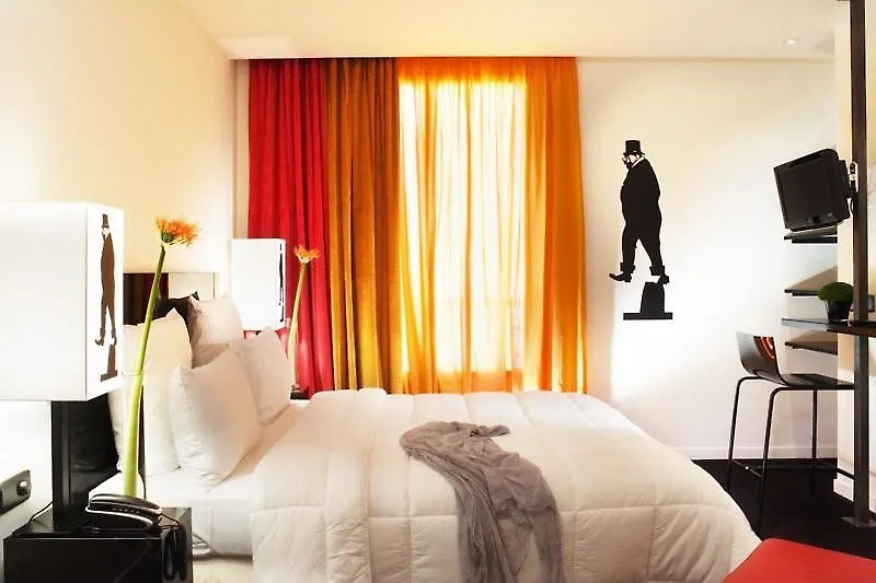 Hotel Le Chat Noir Paris